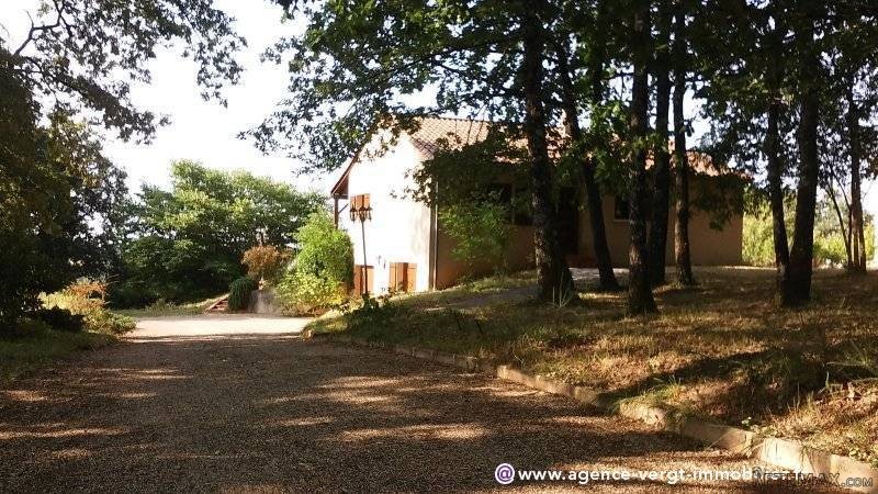 Villa Set In The Country But Walking..