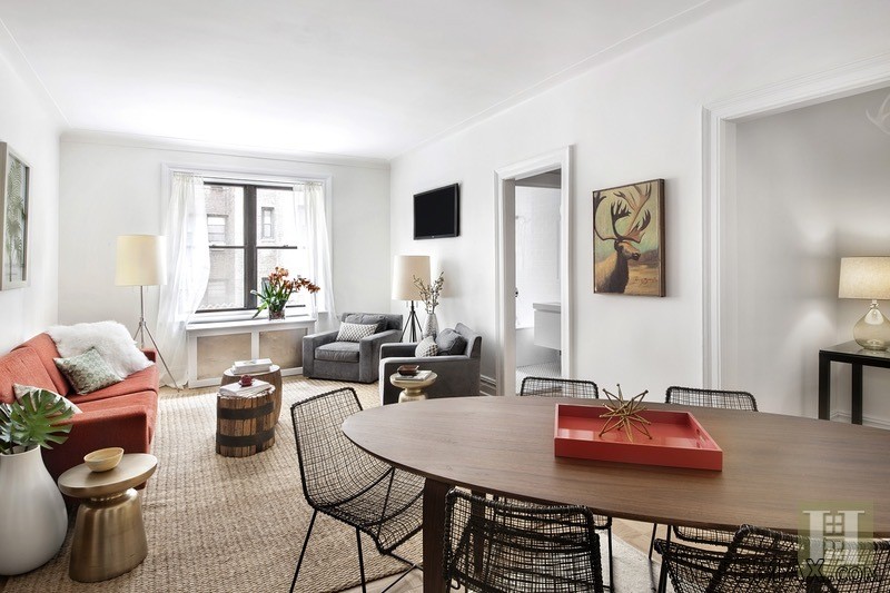 2 bedroom Apartment For Sale: 250 WEST..