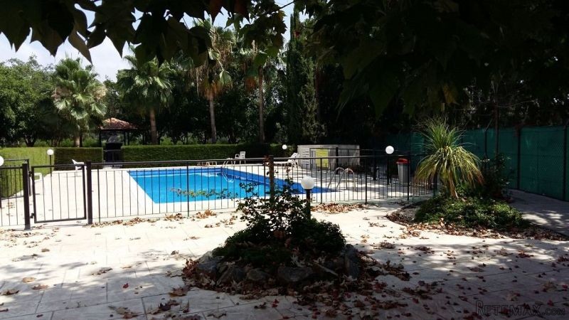 Spacious two bedroom apartment for sale.. - 2