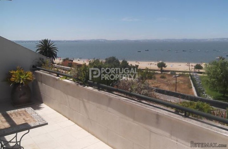 Penthouse Four Bedroom Apartment with..