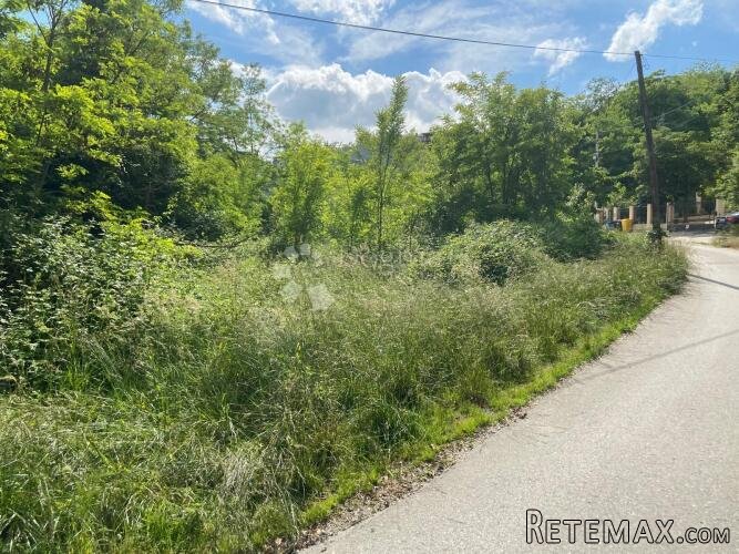 GRAĐEVINSKO ZEMLJIŠTE - ODLIČNA LOKACIJA U MIRNOM DJELU - 3