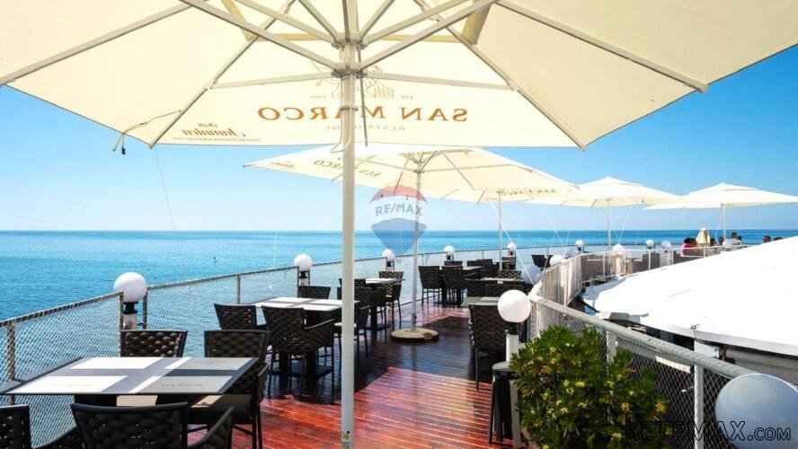 Istra,Umag-Restoran prvi red do mora za dugoročni najam