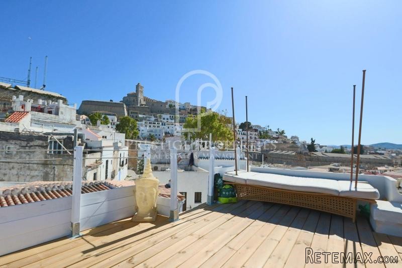 Fabulous triplex in La Marina with..