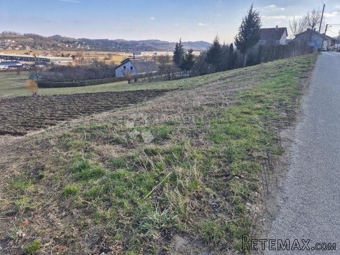 Građevinsko zemljište 1.298m² u Krapini! - 2