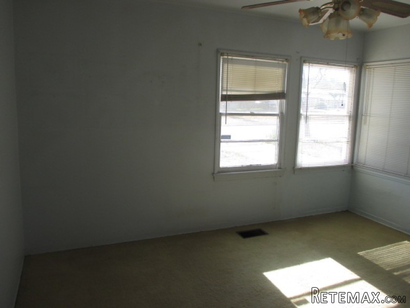 3463 N. Mountain View Ave San..