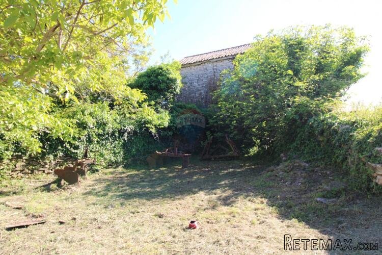 Istra, okolica Marčane, starina za adaptaciju - 3