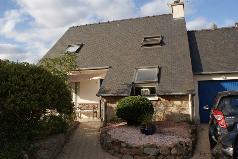 House in Rural Village Location