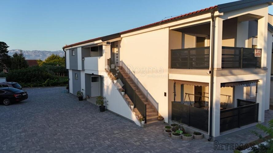 NOVOGRADNJA APARTMAN NA VIRU S3