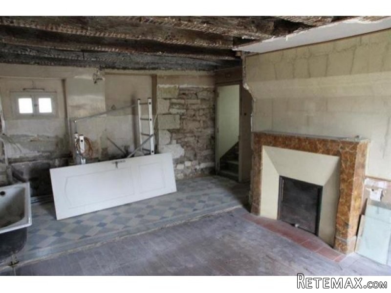 3 bedroom Village House For Sale: 86210.. - 2