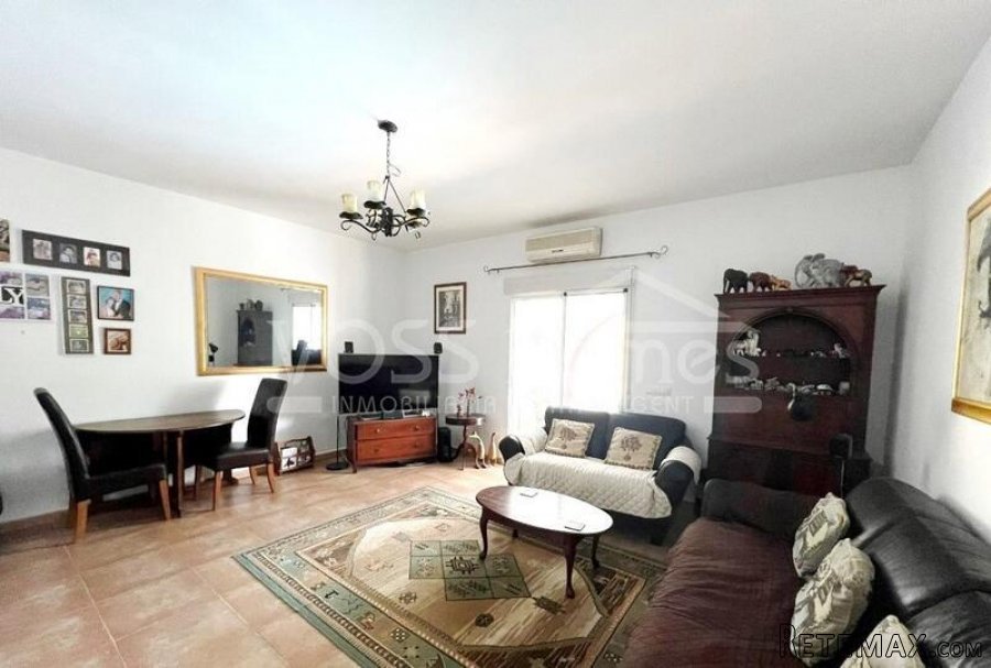 NEW TO VOSS HOMES - A spacious, traditional style villa for.. - 10