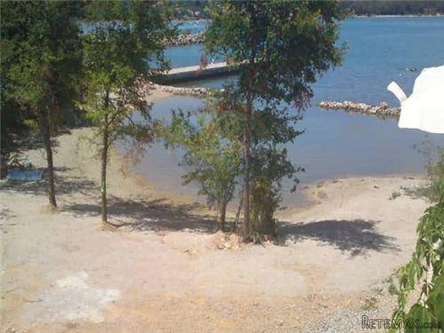 Krk Vikendica prvi red na plaži