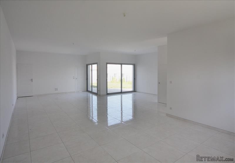 Newbuild Villa In A Great Location 500m.. - 2
