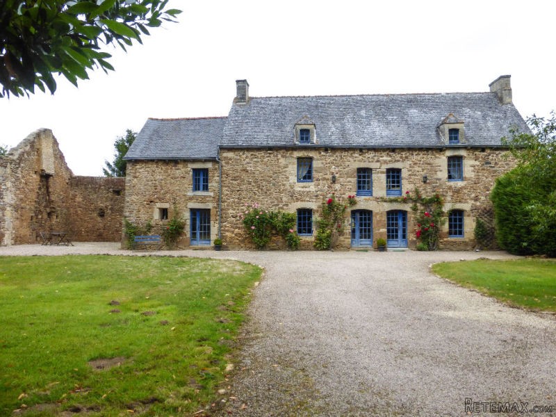 Beautiful Maison De Maitre With Garden..