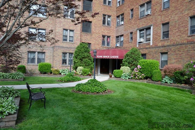 4 bedroom Commercial Property For Sale:.. - 2