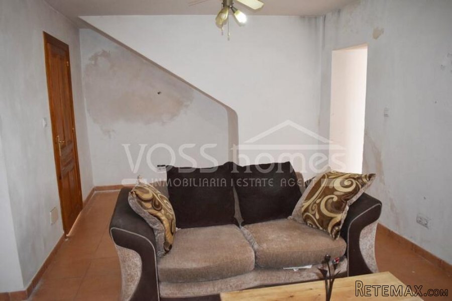Deceptively spacious, 2 storey village houseof 138m2 in Las.. - 9