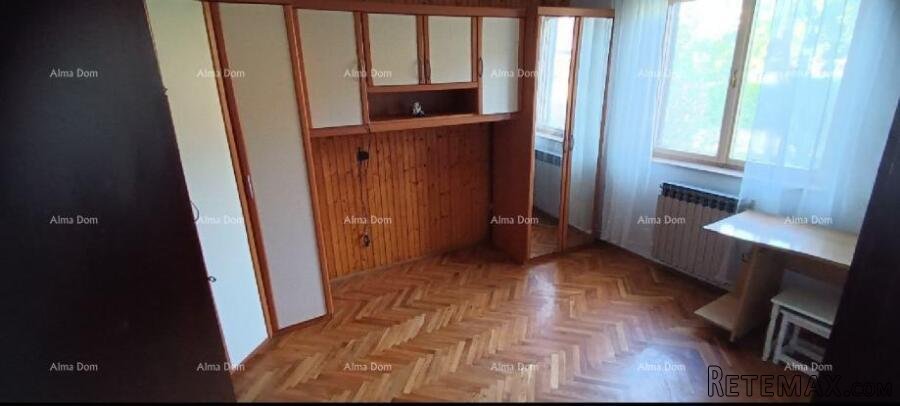 Pazin, obiteljsko imanje s dvije stambene jedinice i.. - 3