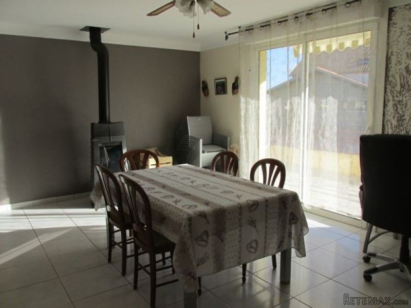 4 Bed Detached House With Pool - 2