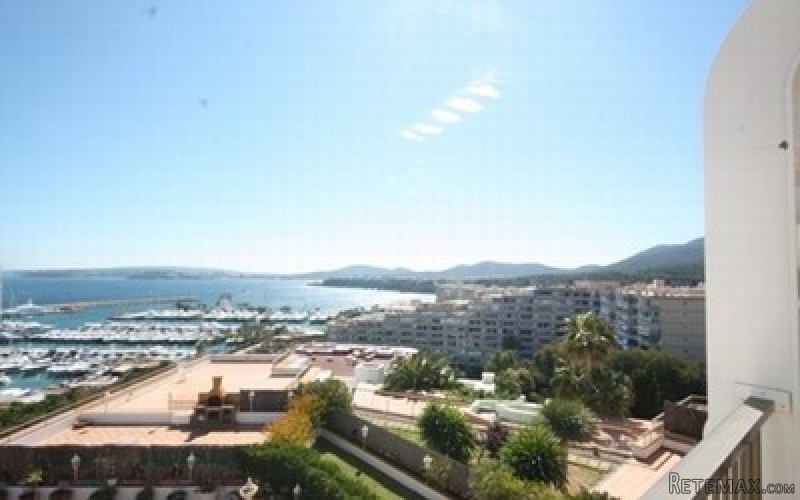 Panoramic sea view apartment in Portals..