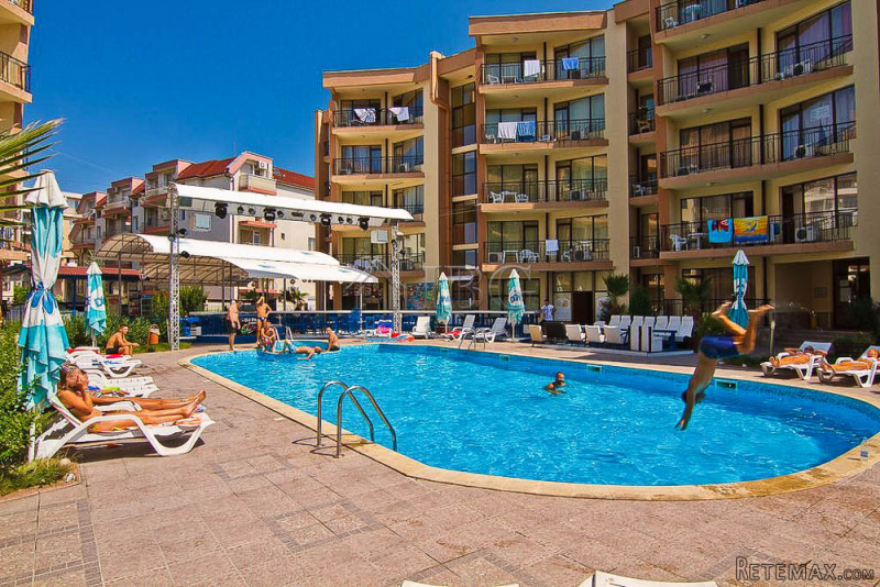Spacious 1-bedroom apartment in Sea..