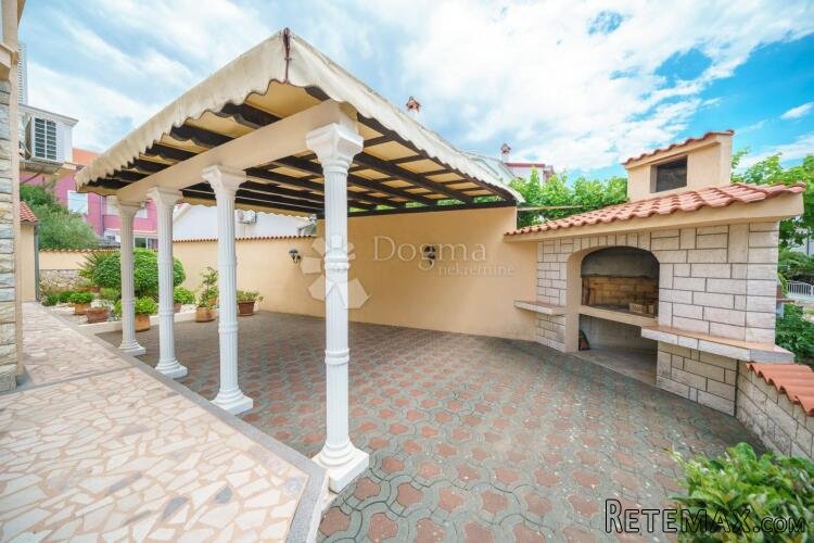 Apartmanska kuća u Srimi na samoj plaži - 3