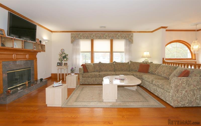 3 bedroom House For Sale: 1202 Stony.. - 2
