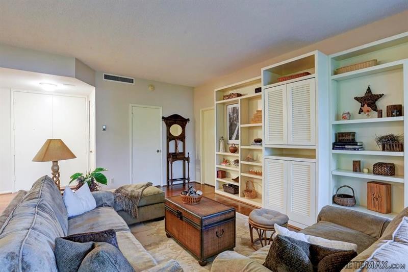 2 bedroom Flat For Sale: 9333 Memorial.. - 2