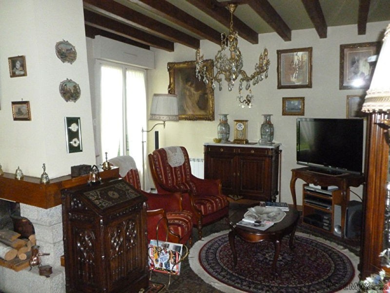Beautiful Detached French House - 2