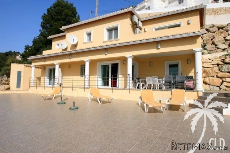 Sea view villa for sale in Benissa Costa. This luxury four..
