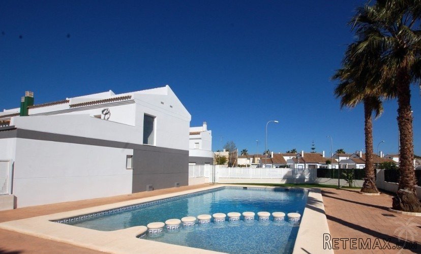 Semi detached newly built villa with a garden terrace of..