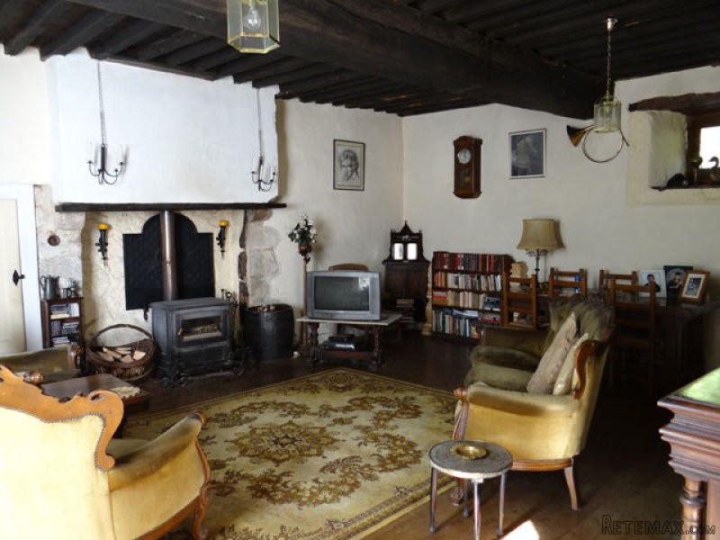 Manor Set On 3.2 Acres Of Land With 2.. - 2