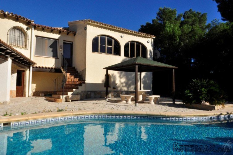 Villa set in the quiet neighbourhood of Balcón al Mar in..