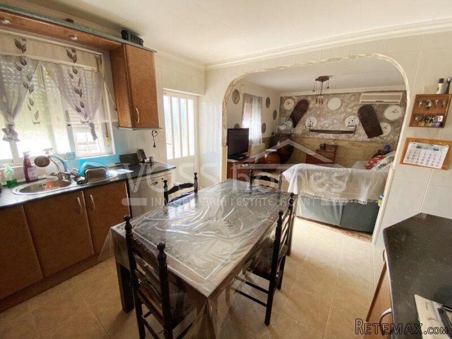 NEW LISTING TO VOSS HOMES - A 4 bed, 1 bath Countryside.. - 7