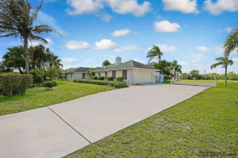 5 bedroom Residence For Sale:.. - 2
