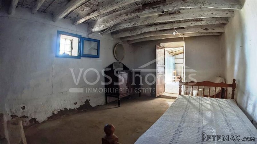 NEW LISTING - Amazing country property of 200 m² built on a.. - 11