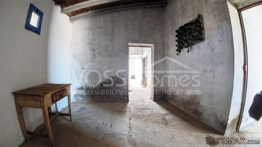NEW LISTING - Amazing country property of 200 m² built on a.. - 13