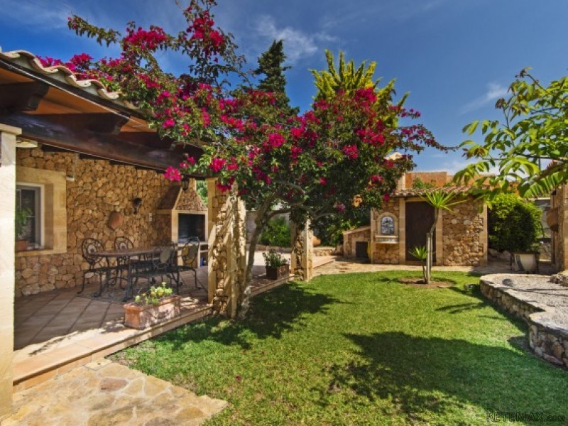 Rustic Stone Villa In Bahia Azul