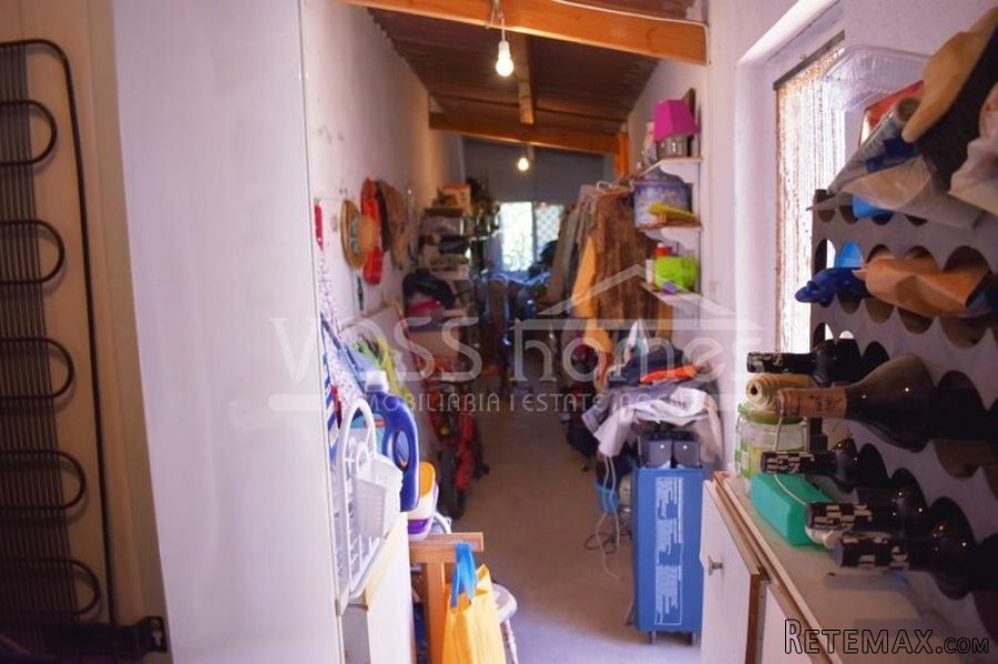 An absolute bargain, 3 bed, 2 bath, villa with H&C aircon.. - 18
