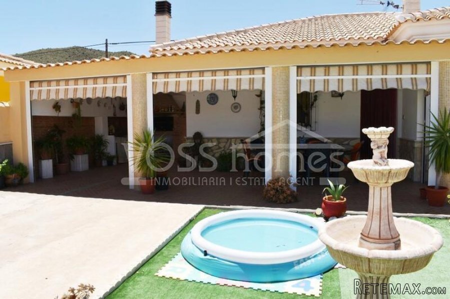 An absolute bargain, 3 bed, 2 bath, villa with H&C aircon.. - 19