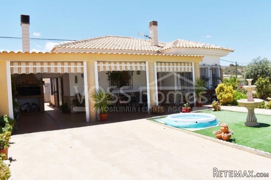 An absolute bargain, 3 bed, 2 bath, villa with H&C aircon.. - 20