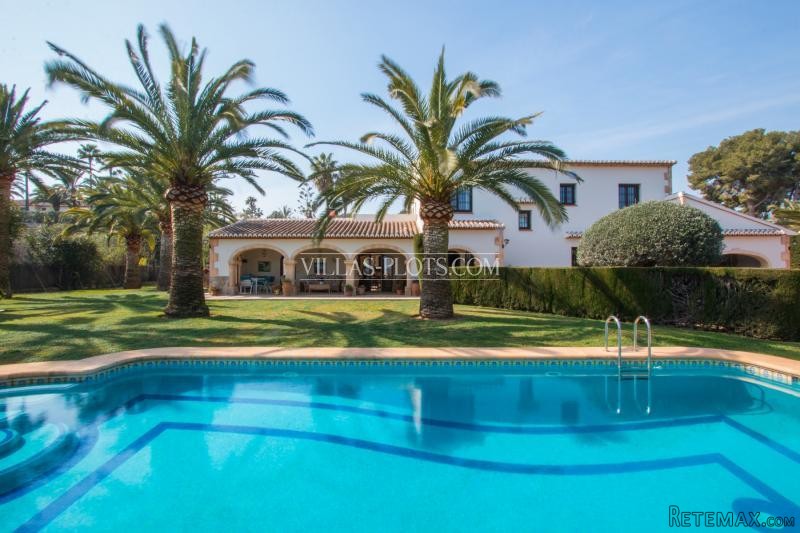 5 Bedroom Villa In Javea