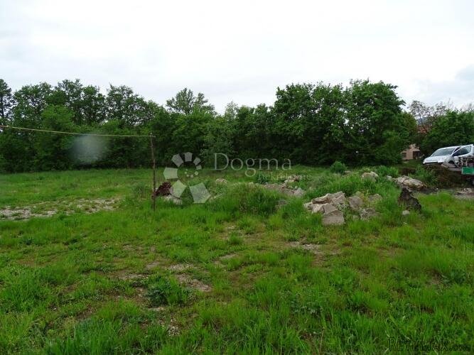 Ročko Polje - starina sa građevinskom parcelom