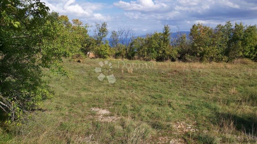 Atraktivno zemljište s pogledom na more - 3