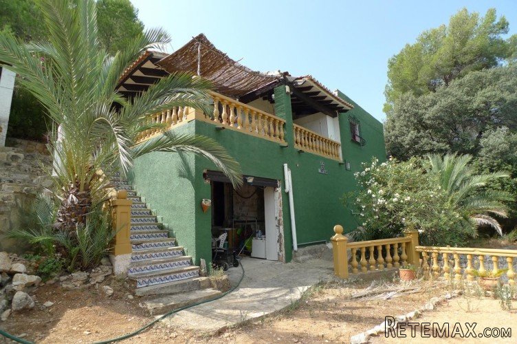 This wonderful Finca is situated in the mountains..