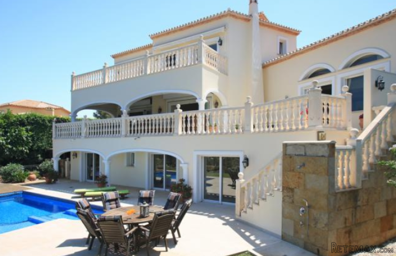 V1555 - Charming Luxury Villa In La.. - 2