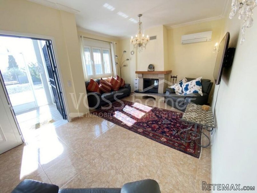 NEW & EXCLUSIVE LISTING TO VOSS HOMES - A spacious.. - 7