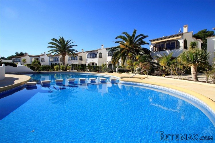 Sea view Bungalow for sale in Moraira, Costa Blanca. This..