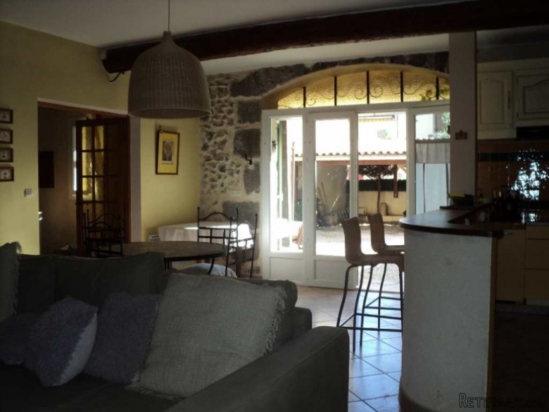Delightful Property, Well Appointed - 2
