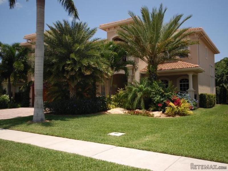 5 bedroom Residence For Sale: Palm..