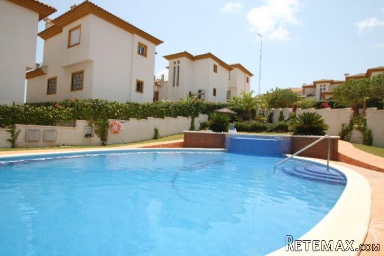 This house was built in 2011 by a renomated constructor...