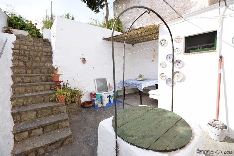 4 Bedrooms Town House For Sale